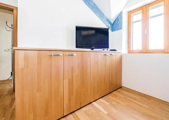 בית נופש 12 *